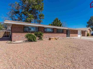 2032 Crescent Dr, Las Cruces, NM 88005
