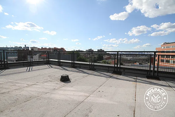 Rented by MySpaceNYC | media 15