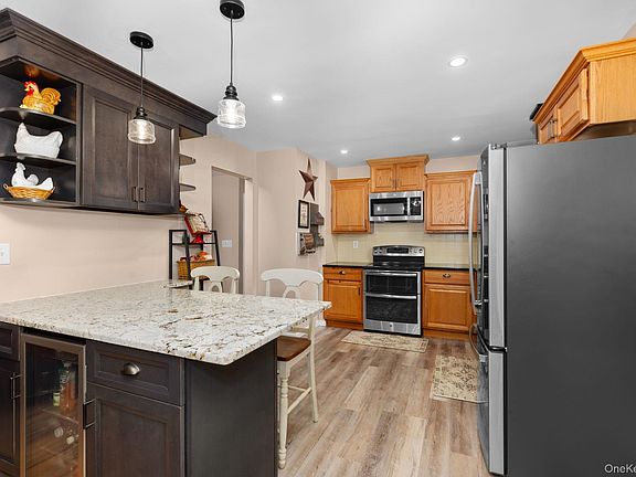 5th image of 83 Panorama Drive