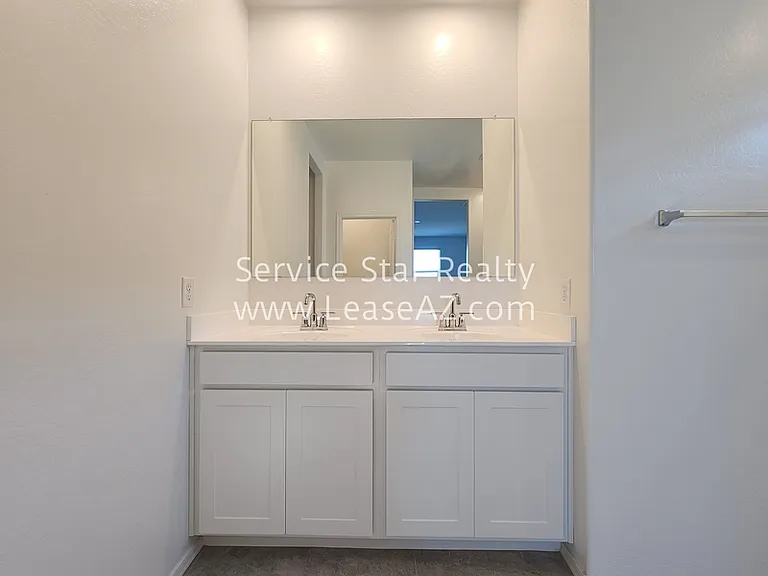 1167 W Del Monte Pl — Photo 25