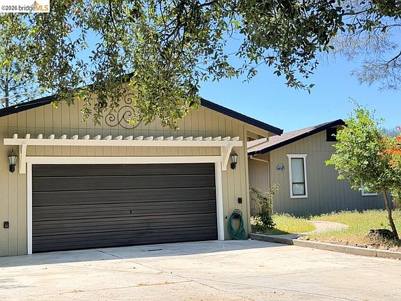 5th image of 12047 Alcan Ct