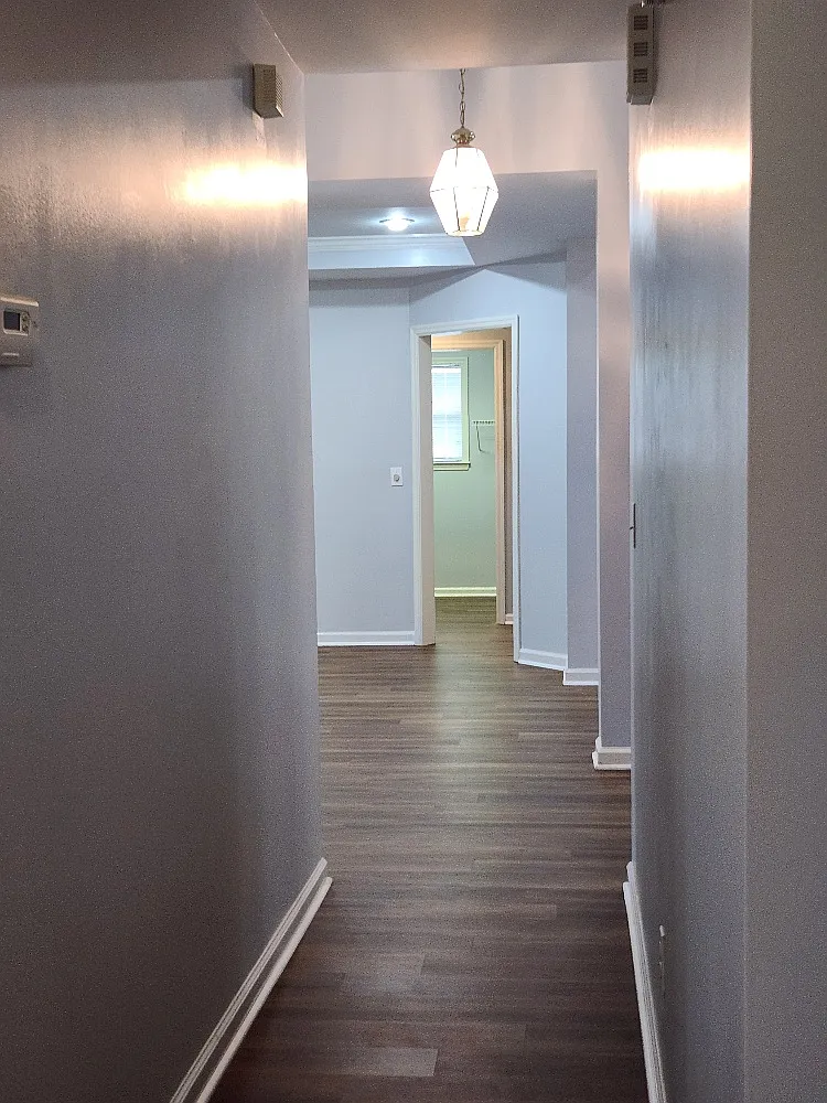 3 bed, 1749 sqft, $2,025 — Photo 4