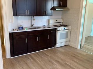 1815 126th St, College Pt, NY 11356