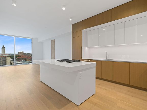 3rd image of 313 W 17th St #1203