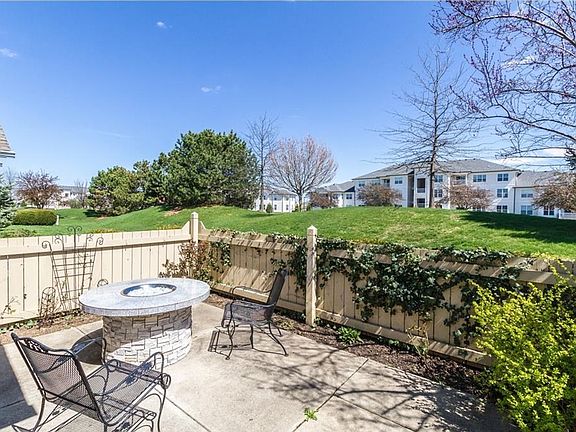 4th image of 7329 Lake Lakota Dr