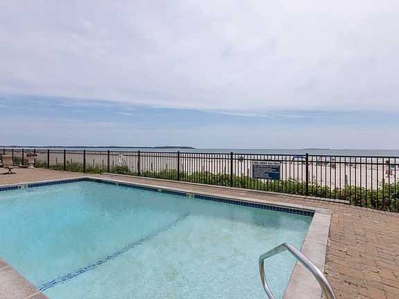 5th image of 191 E Grand Avenue #203