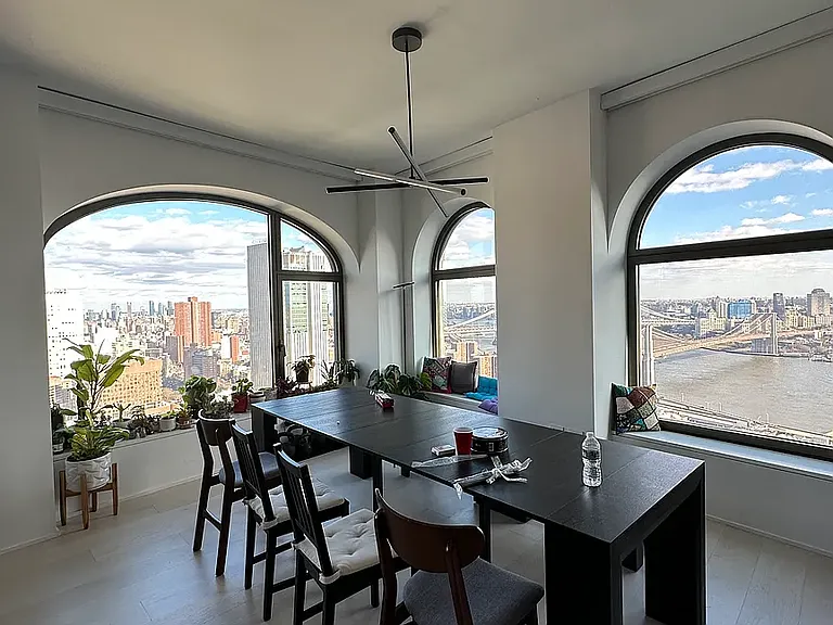 130 William St #35B — Photo 1