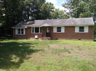 808 Circlewood Dr, Richmond, VA 23224