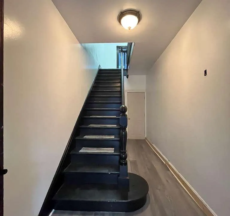327 Prospect St #1