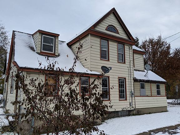 3rd image of 2332 Midland Ave