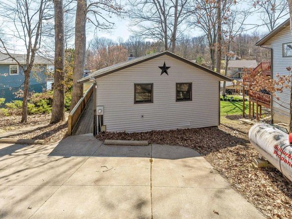 323 Greenacre Dr, Howard, OH 43028
