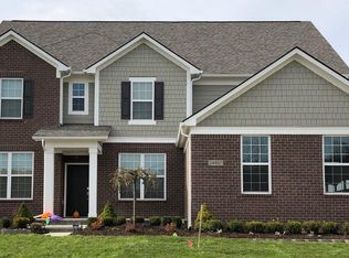 58674 Rachel Dr, South Lyon, MI 48178