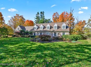 675 Highland Ave, Clarks Green, PA 18411