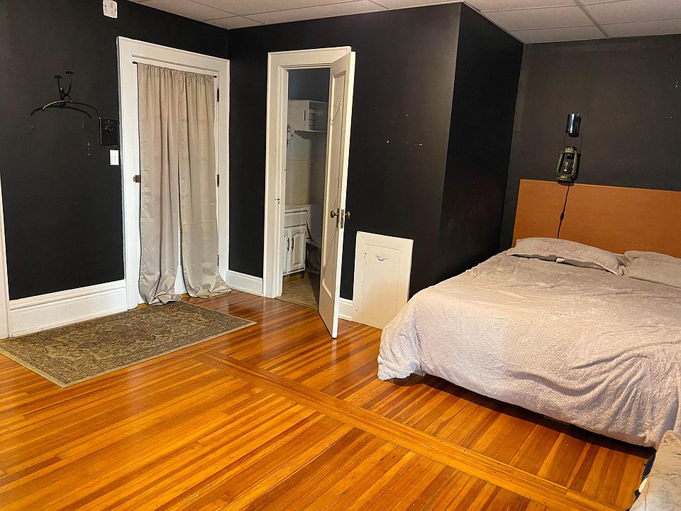 1st image of 17 2nd St #3