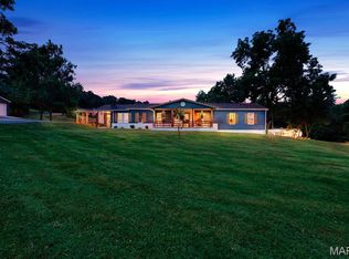 12272 Hyfield Rd, De Soto, MO 63020