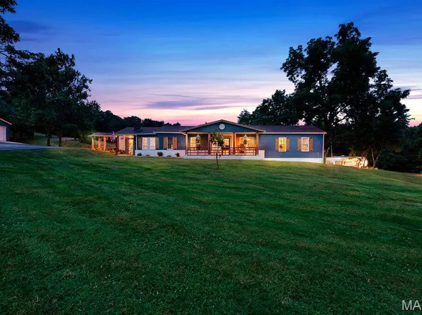 12272 Hyfield Rd, De Soto, MO 63020