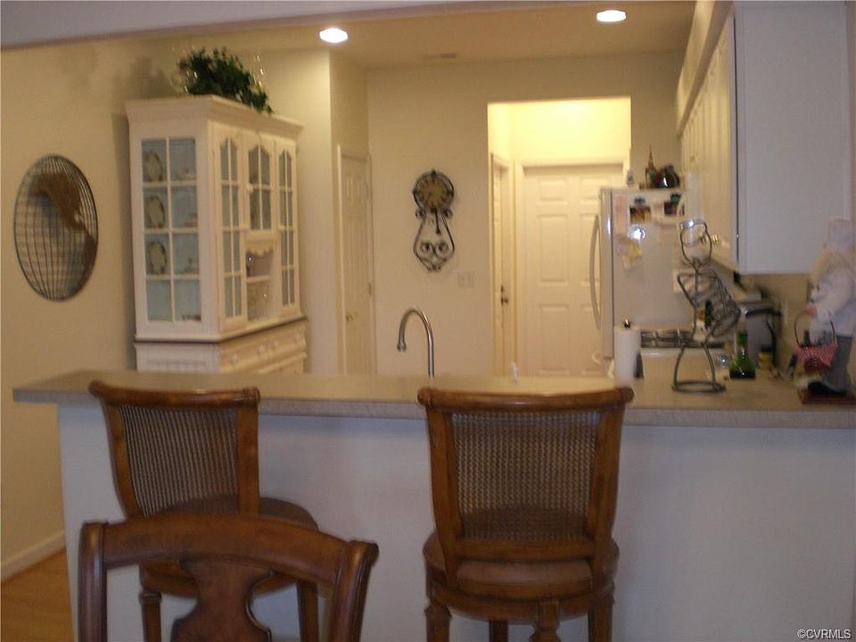 2nd image of 2534 Wanstead Ct
