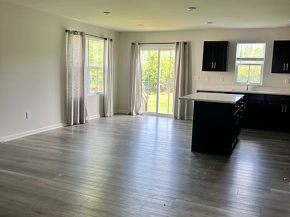 2nd image of 12 Grant Ct