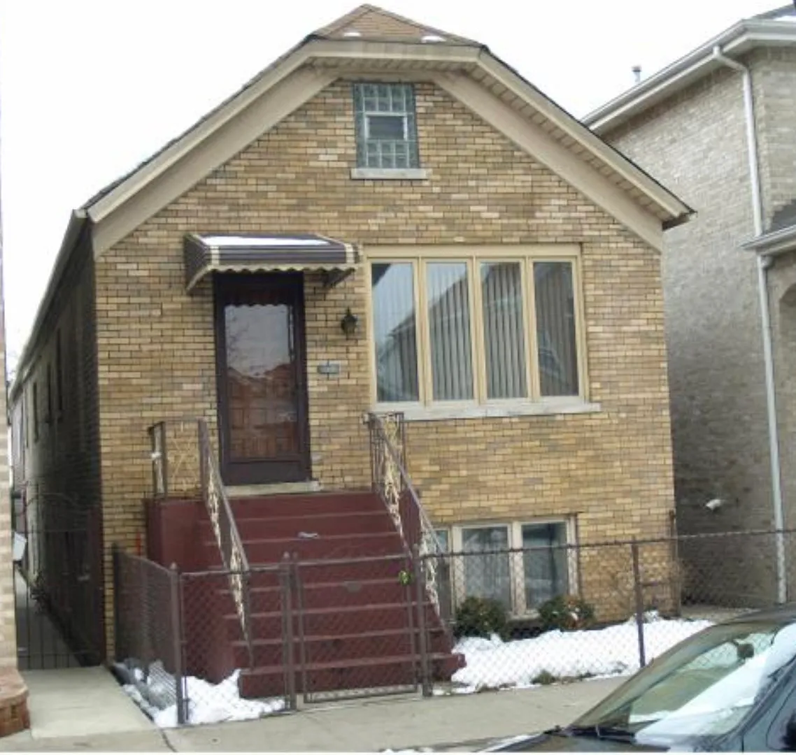3727 S Lowe Ave photo 1