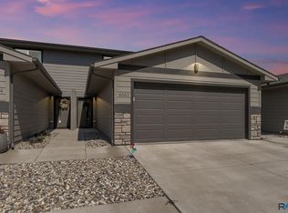 6502 W 6th Pl, Sioux Falls, SD 57107