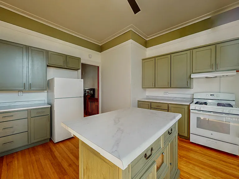 127 S Main St #1B — Photo 13