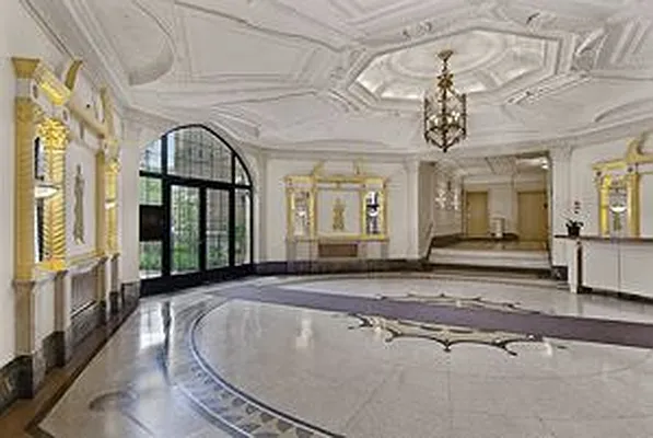 Rented by Corcoran | media 6