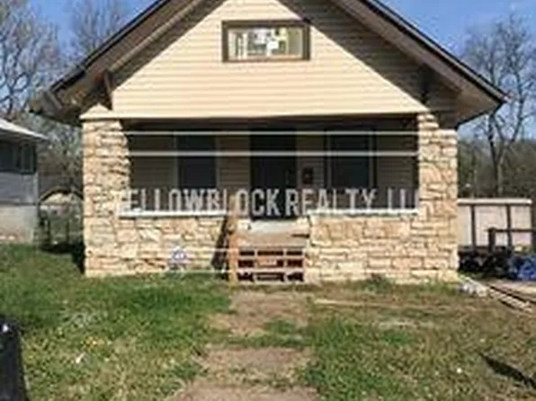 8207 Lydia Ave, Kansas City, MO 64131
