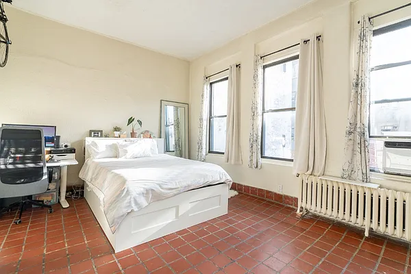 Rented by Living New York | media 10