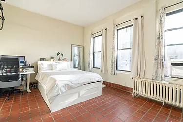 Rented by Living New York