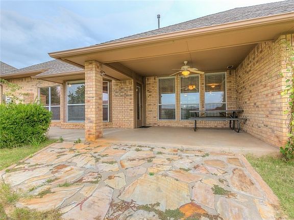 4th image of 12201 Kingsgate Dr