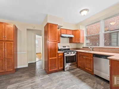 707 E 96th St, Brooklyn, NY, 11236