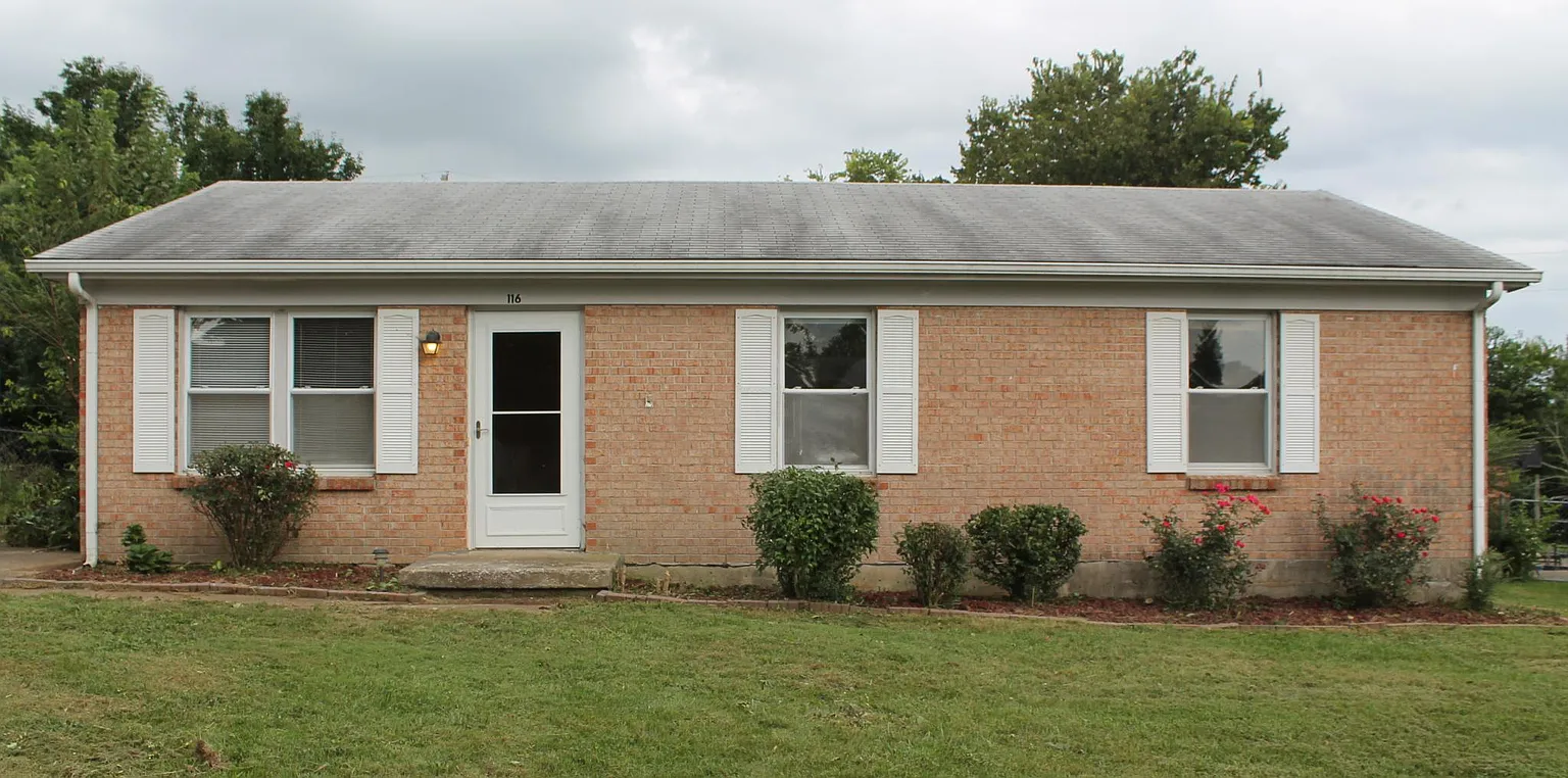 116 Queensway Dr photo 1