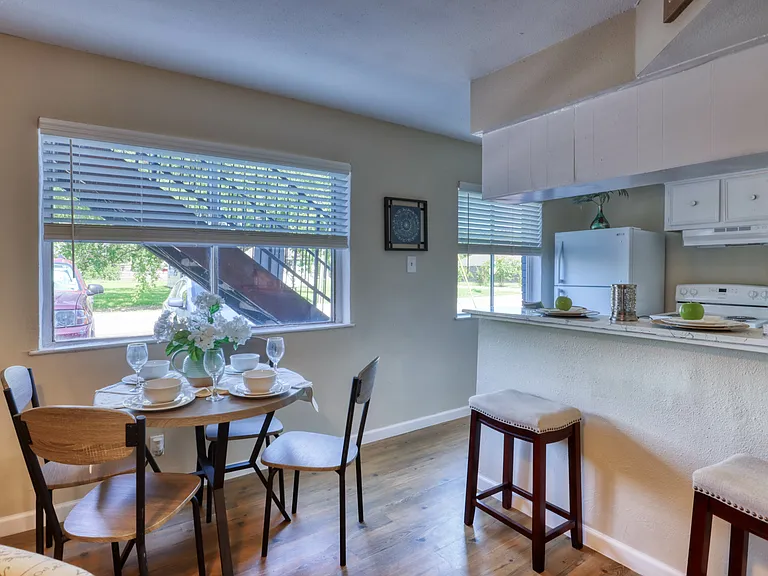 Gateway Grove — Photo 9