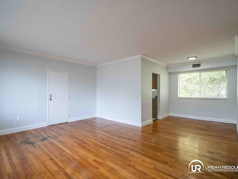 75 S Shore Dr #4B — Photo 6