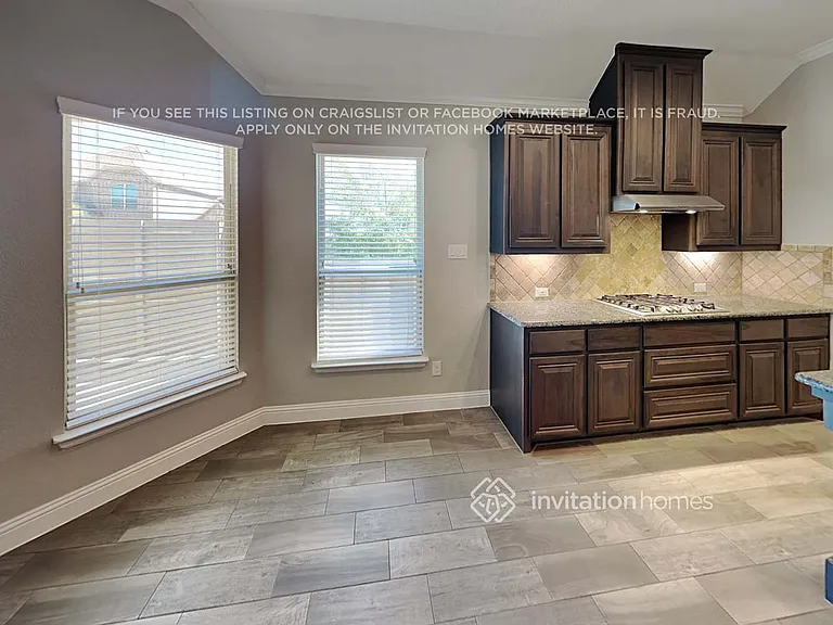700 Boardwalk Way — Photo 8