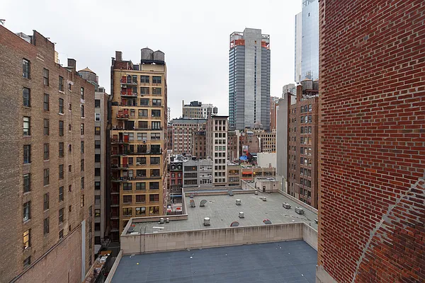 Rented by Real Broker NY LLC | media 28