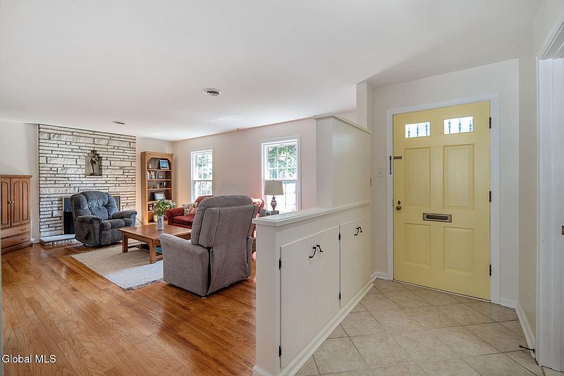 5th image of 140 Mosher Road