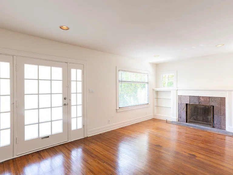 1014 N Gardner St #1015 — Photo 7
