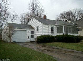 156 E Tibbitts St, Geneva, OH 44041