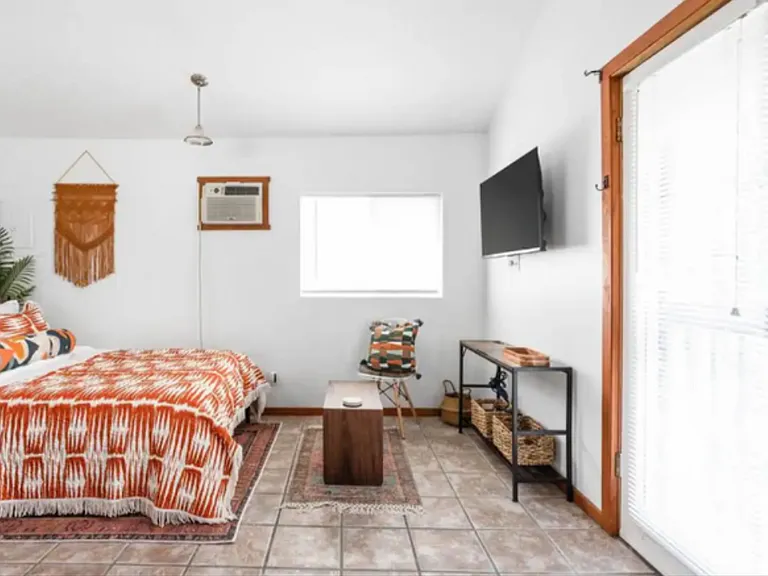 6721 Riverfront Ave #1/2 — Photo 4