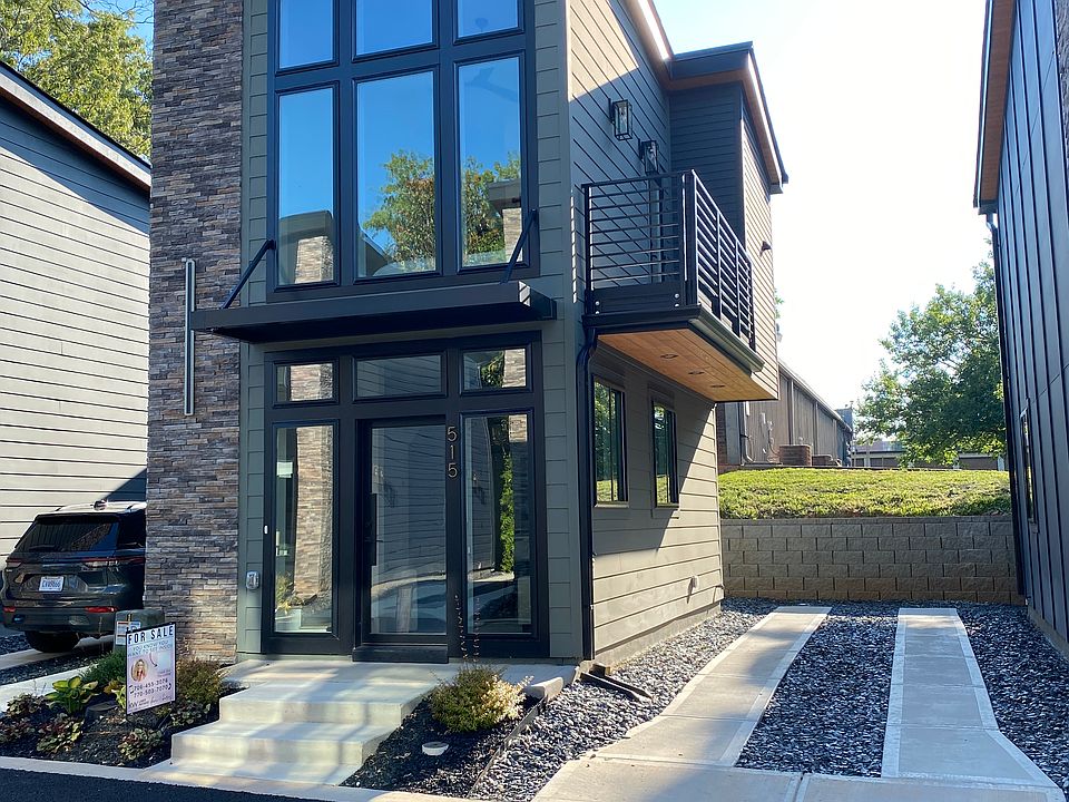 1st image of 521 Washington St SW #7