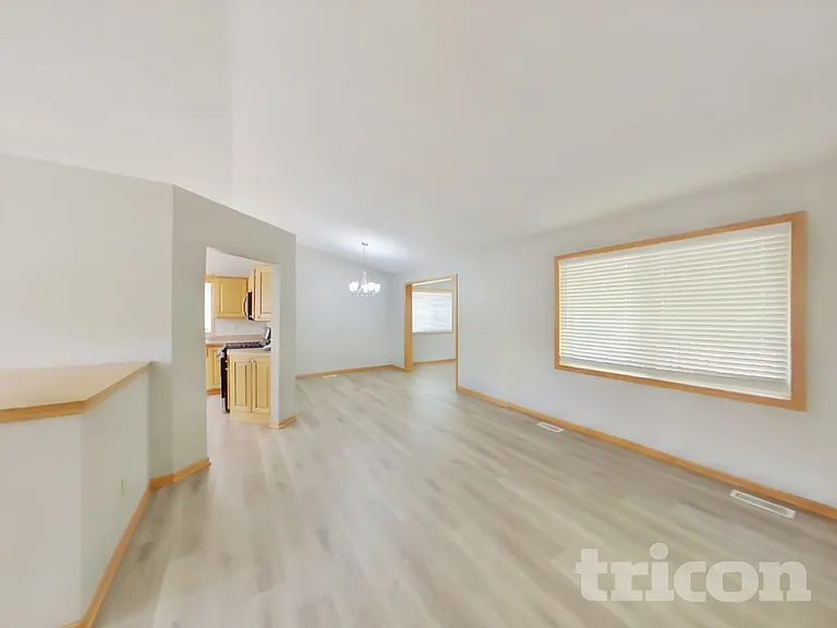 23198 Jivaro St NW — Photo 2