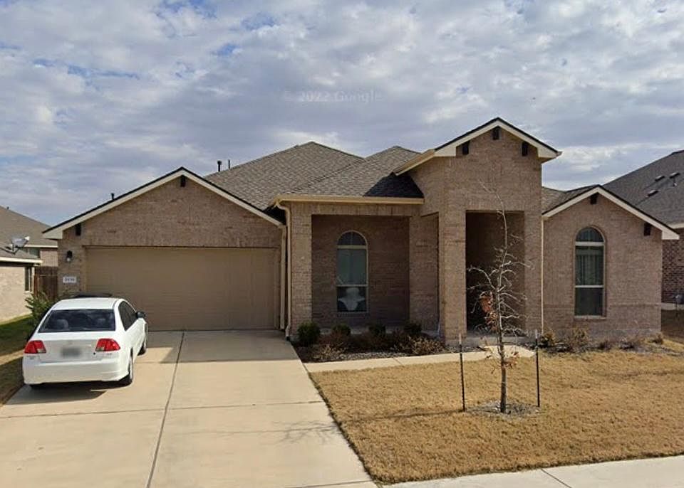 1st image of 1939 Mexia Dr