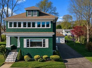 86 Newport St, Fall River, MA 02720