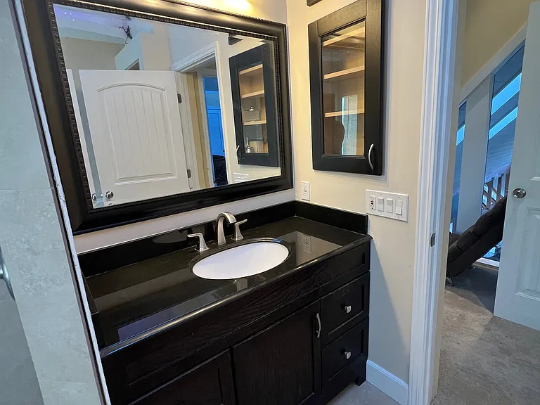 742 Tulip Ln — Photo 23