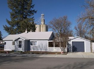 318 W 2nd St, Sprague, WA 99032