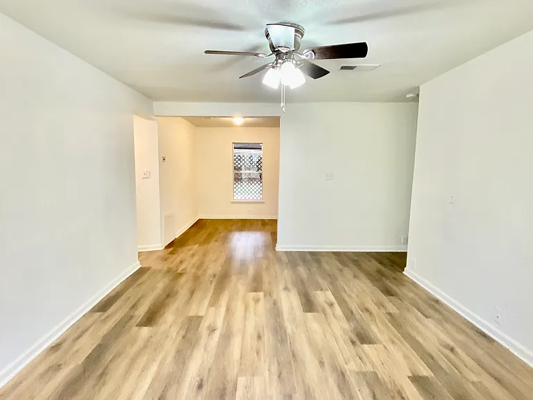408 Faris St — Photo 14