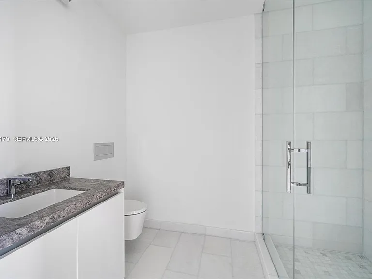 175 SE 25th Rd #1904 — Photo 15