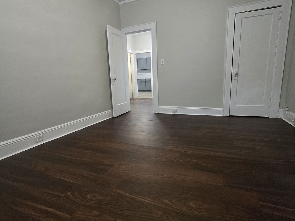 bedroom #1