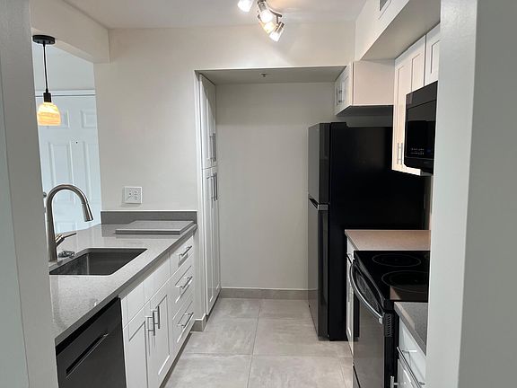 4th image of 160 Yacht Club Way #209